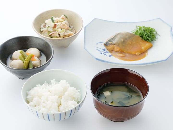 介護福祉食盛り付け例