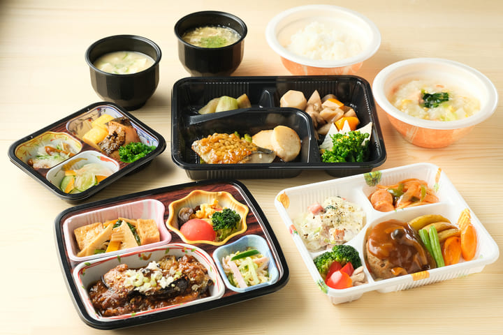 「らくらく御膳」_もつ玉そば