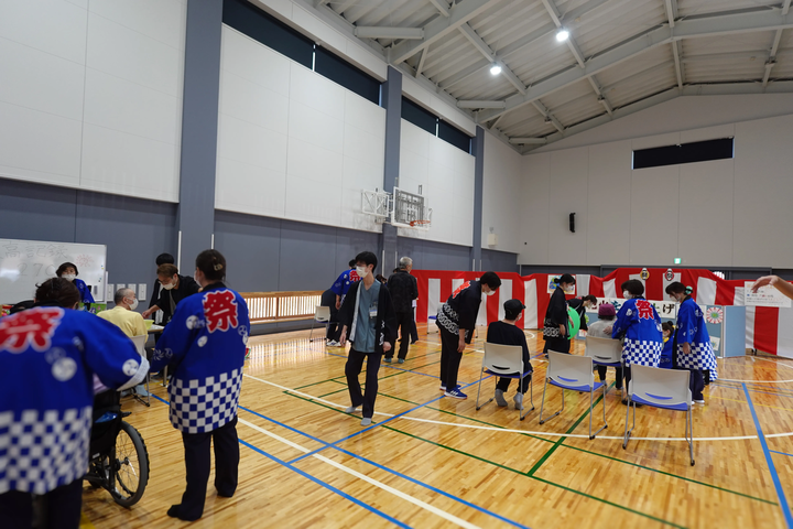 医療法人岩屋会 岩屋病院で行われた体育館での夏祭り