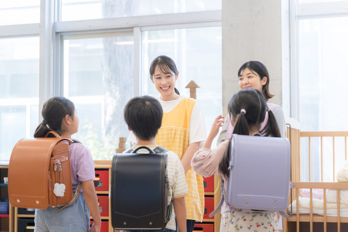 学童保育とは？ほかの施設との違いや学童保育指導員について紹介