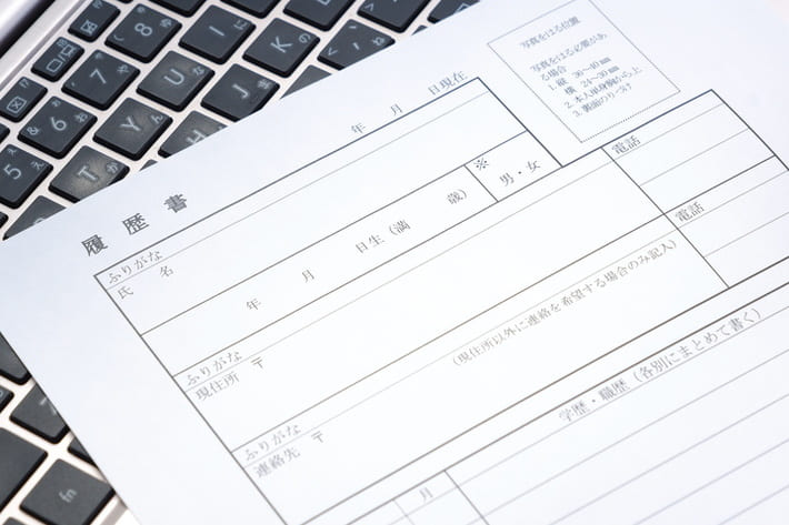 美容師の履歴書の書き方とは?志望動機の例文も紹介!