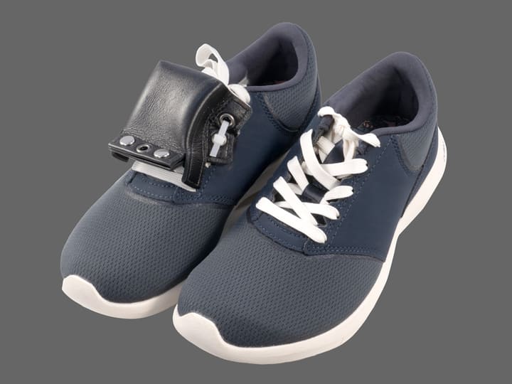 GPS機能付きシューズ「魔法の靴®」