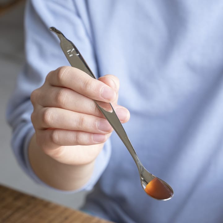 食べ物をすくったKスプーン