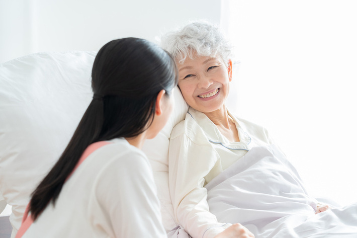 自身の成長がケアの質向上に繋がる！専門性を高める注目の学びを紹介